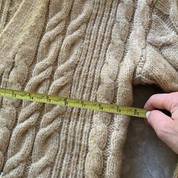 LOFT Cable Knit Boyfriend Relaxed Fit Cardigan Sweater in Camel Heather size XS - Picture 10 of 11